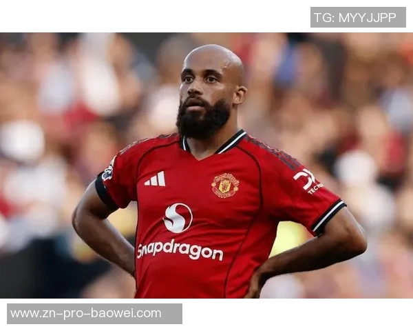 阿莫林战术调整曼联频繁长传避免后场失误引发关注